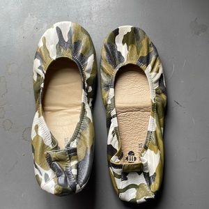 The storehouse ballet flats